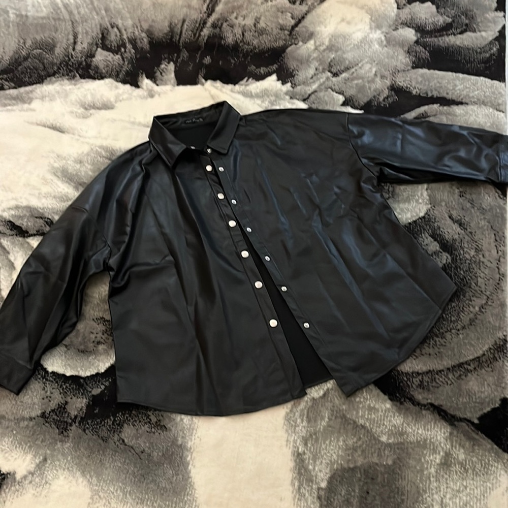 Black faux leather pleather shirt jacket 4xl NWOT